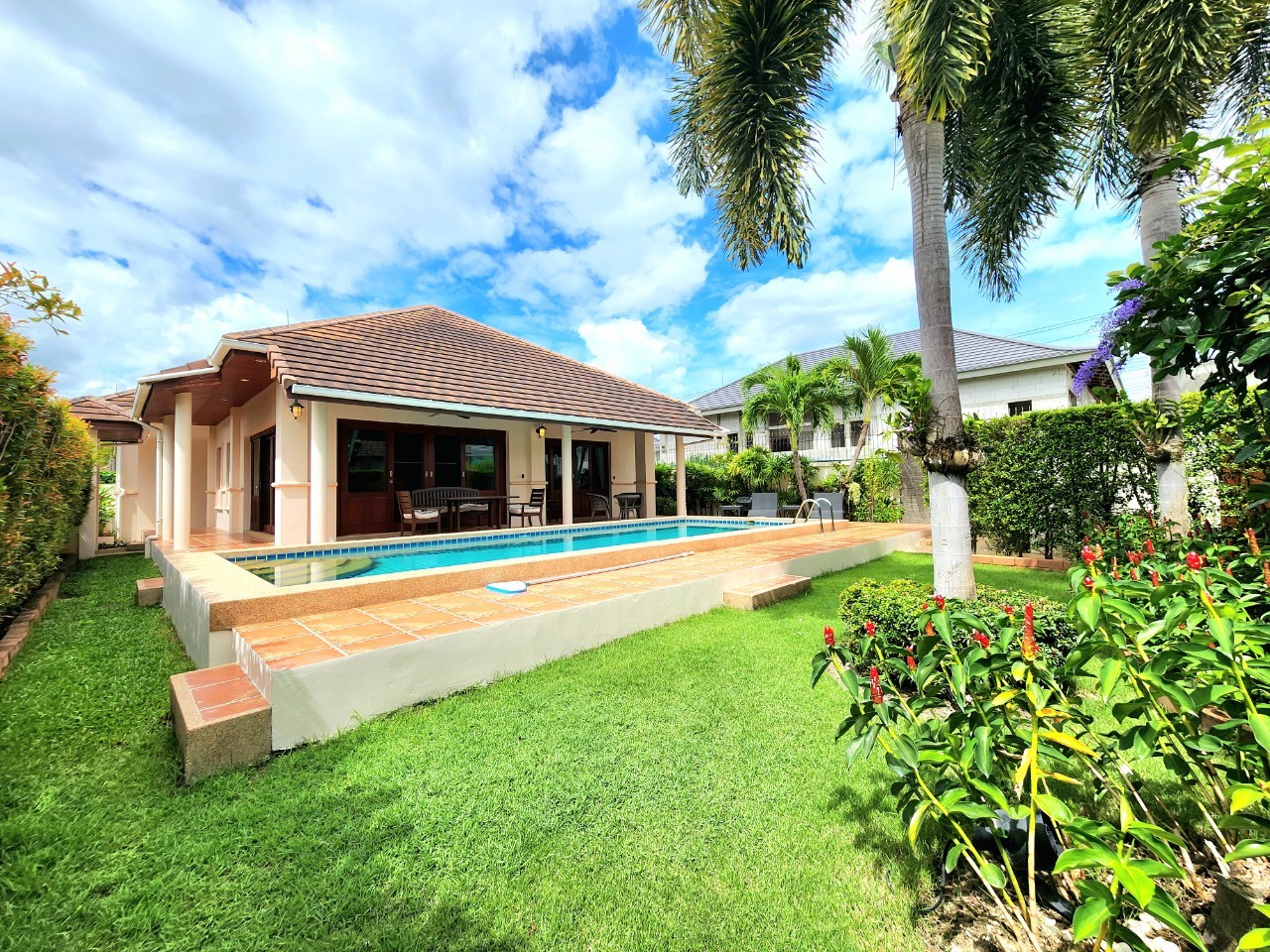 https://www.huahin.estate/images/gallery/HR0004-Thai-Balinese-pool-villa-hillside-hamlet-homes-huahin-estate-1.jpg#joomlaImage://local-images/gallery/HR0004-Thai-Balinese-pool-villa-hillside-hamlet-homes-huahin-estate-1.jpg?width=1280&height=960